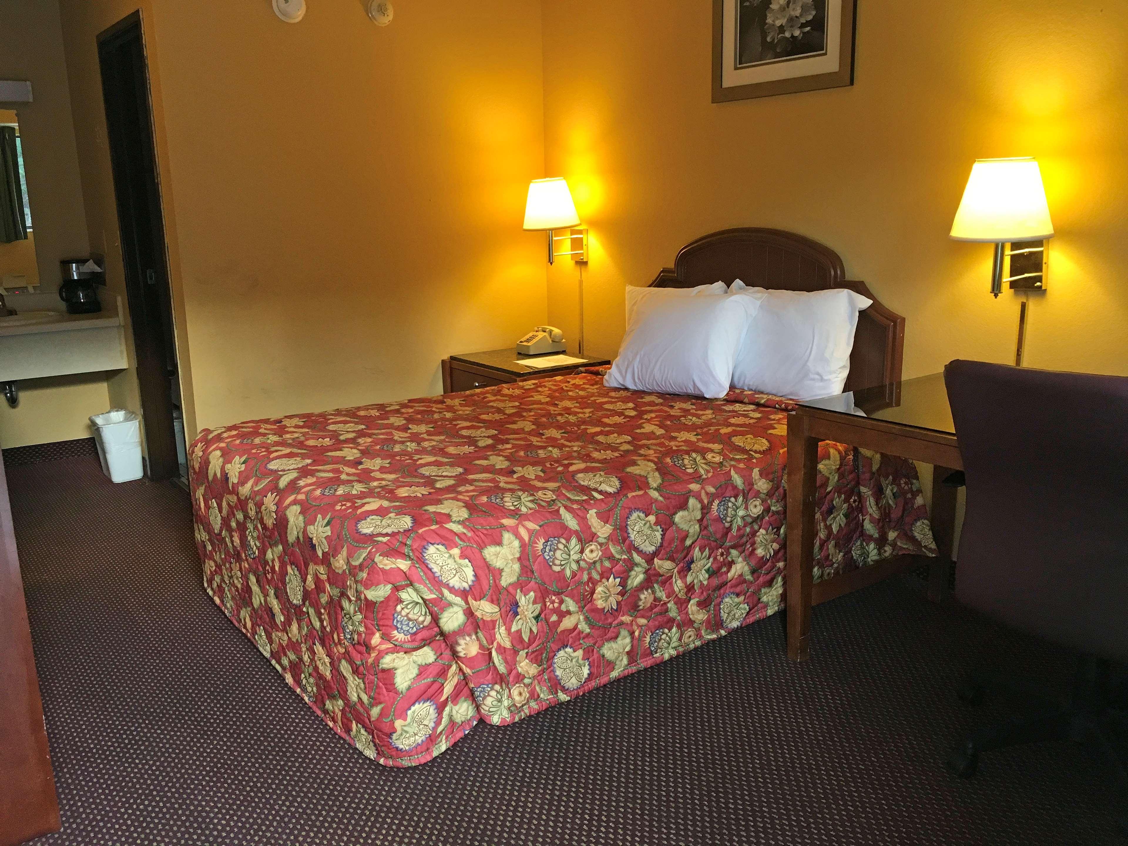 Days Inn By Wyndham York Alabama Eksteriør billede